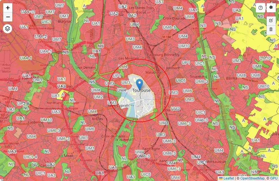 Carte des zones PLU colorées (UA, UB, UC, zones naturelles) superposées sur une commune